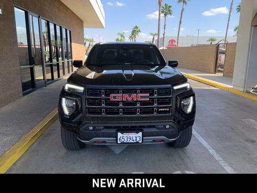 2023 GMC Canyon AT4