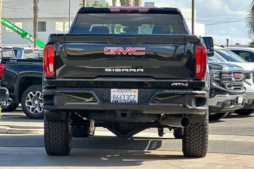 2022 GMC Sierra 2500 AT4