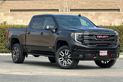 2025 GMC Sierra 1500 AT4