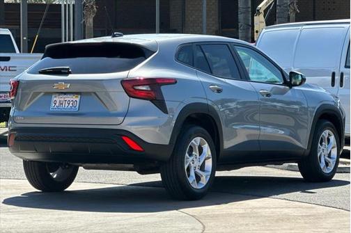 2024 Chevrolet Trax LS