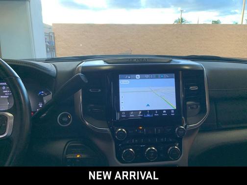 2024 RAM 2500 Laramie Crew Cab 4x4 6'4' Box