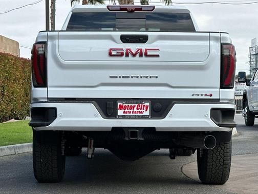 2026 GMC Sierra 2500 AT4