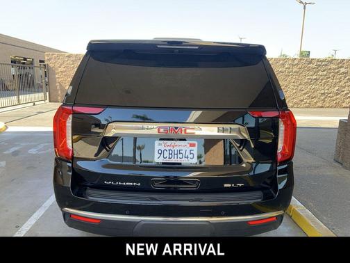 2022 GMC Yukon SLT
