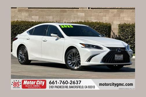 2025 Lexus ES 300h Luxury