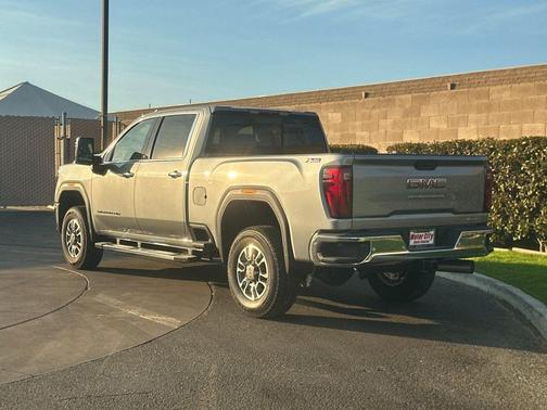 2026 GMC Sierra 2500 SLT