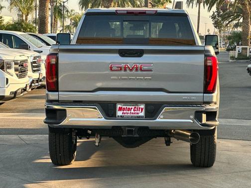 2026 GMC Sierra 2500 SLT