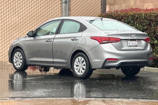 2022 Hyundai Accent SE