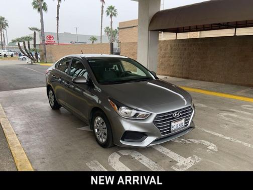 2022 Hyundai Accent SE