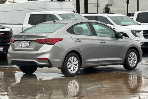 2022 Hyundai Accent SE