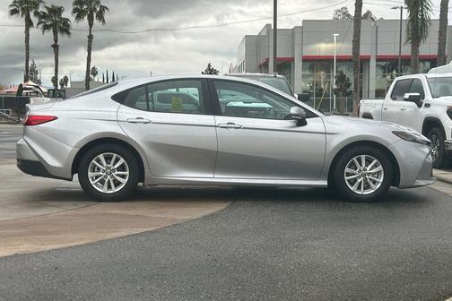 2025 Toyota Camry XLE