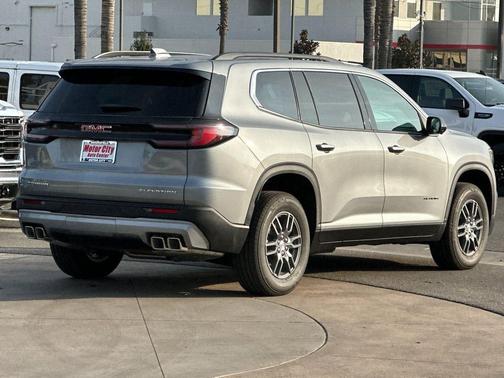 2026 GMC Acadia Elevation FWD