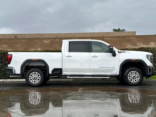 2025 GMC Sierra 2500 SLE