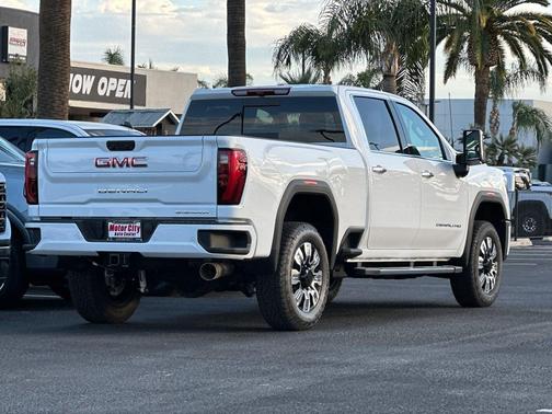 2025 GMC Sierra 2500 Denali
