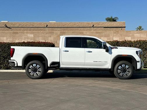 2025 GMC Sierra 2500 Denali
