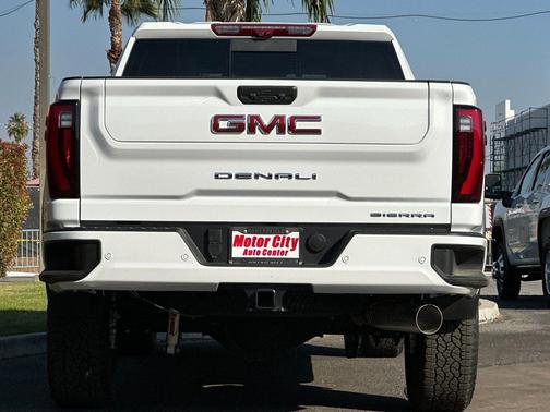 2025 GMC Sierra 2500 Denali