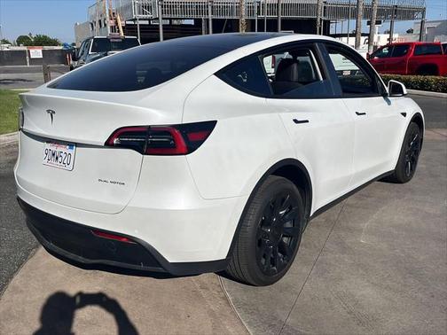 2023 Tesla Model Y Long Range Dual Motor All-Wheel Drive