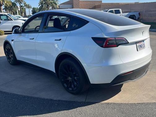 2023 Tesla Model Y Long Range Dual Motor All-Wheel Drive