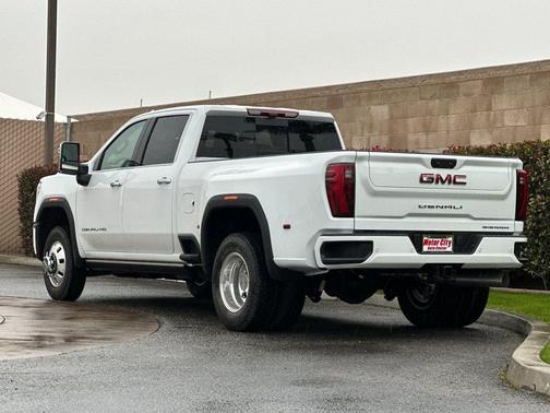 2026 GMC Sierra 3500 Denali