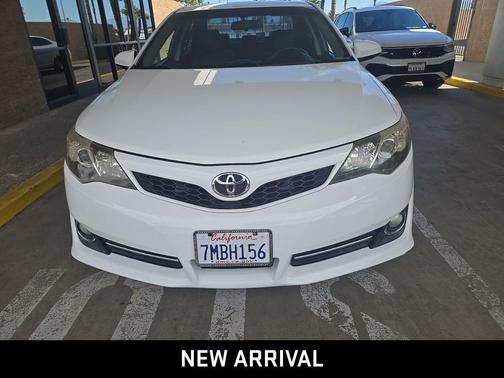 2014 Toyota Camry SE