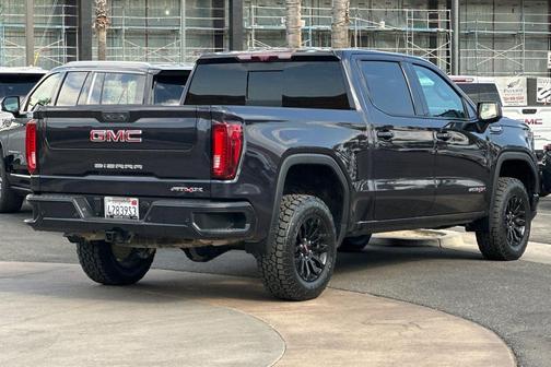 2023 GMC Sierra 1500 AT4X