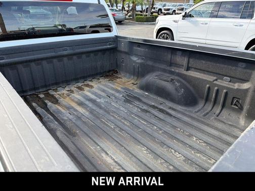 2022 GMC Canyon Elevation Standard