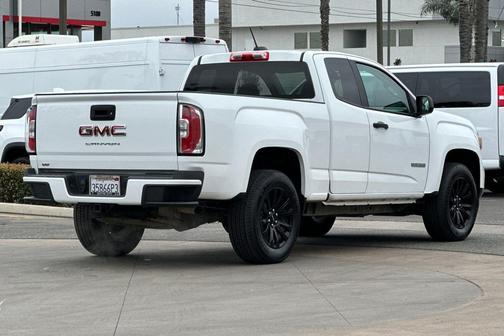 2022 GMC Canyon Elevation Standard
