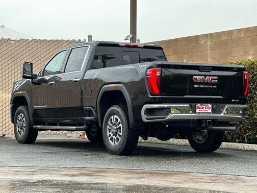 2026 GMC Sierra 2500 SLT