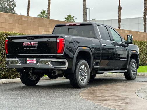 2026 GMC Sierra 2500 SLT
