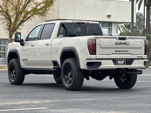 2026 GMC Sierra 2500 AT4