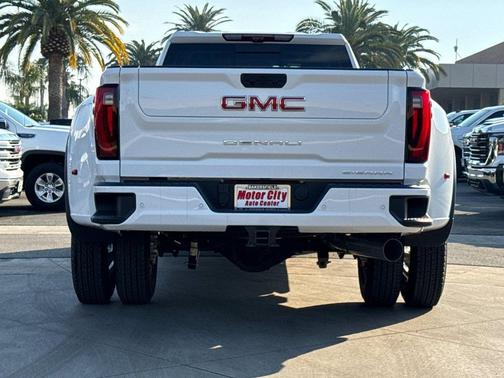 2026 GMC Sierra 3500 Denali