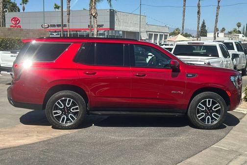 2024 GMC Yukon 4WD AT4