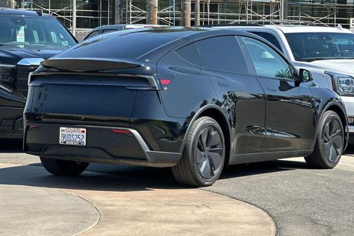 2026 Tesla Model Y Long Range Dual Motor All-Wheel Drive