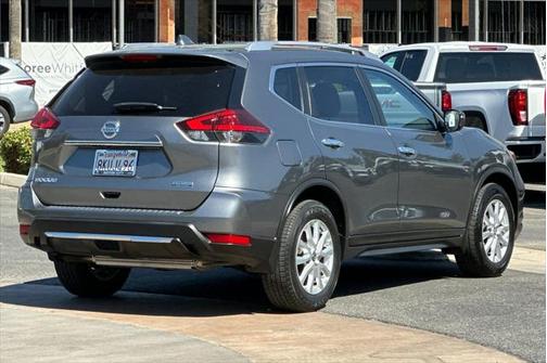 2019 Nissan Rogue S