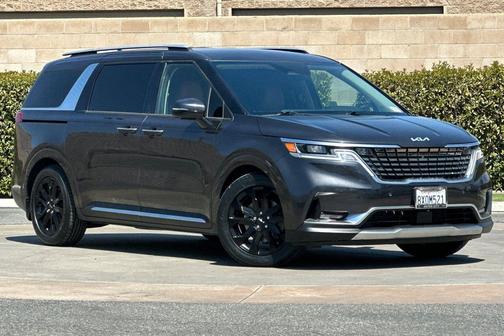 2022 Kia Carnival SX