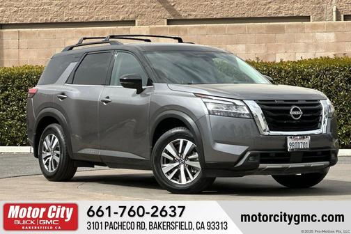 2022 Nissan Pathfinder SL 2WD