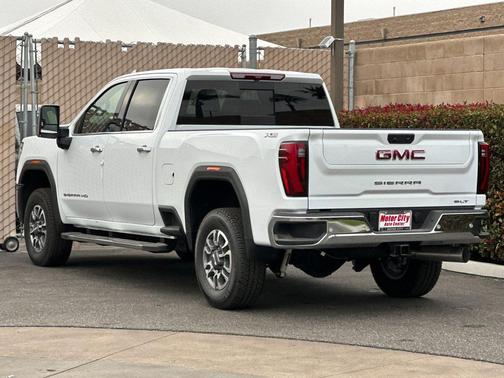2025 GMC Sierra 2500 SLT