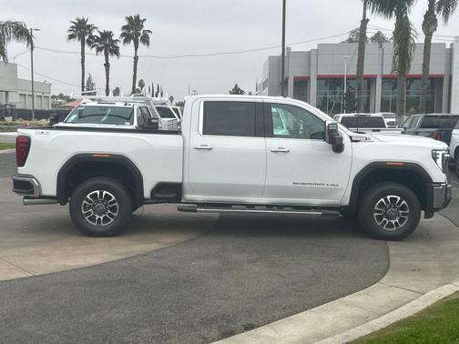 2025 GMC Sierra 2500 SLT