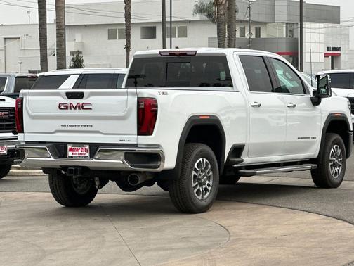 2025 GMC Sierra 2500 SLT