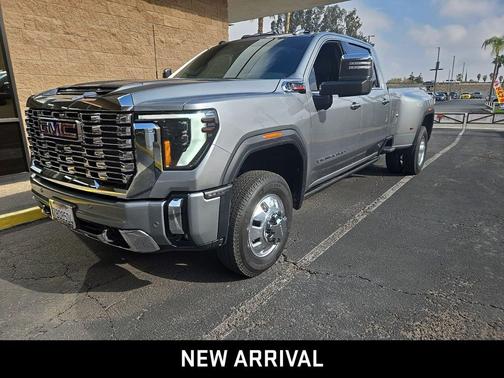 2025 GMC Sierra 3500 Denali