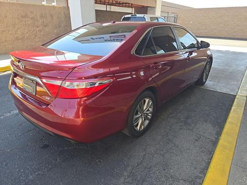 2016 Toyota Camry SE