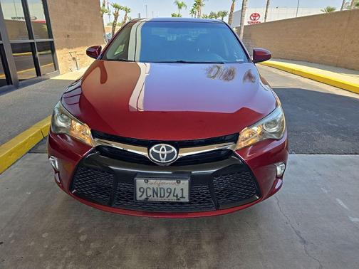 2016 Toyota Camry SE