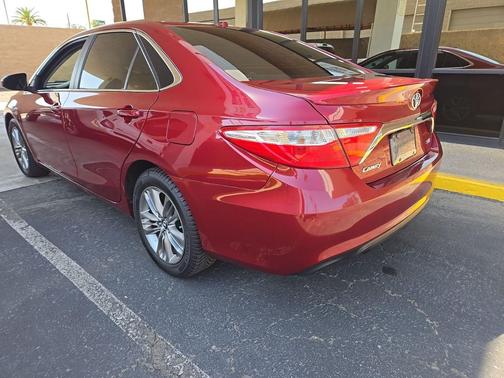 2016 Toyota Camry SE
