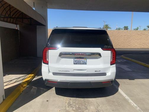 2022 GMC Yukon XL SLT
