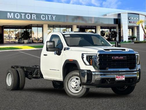 2026 GMC Sierra 3500 Base