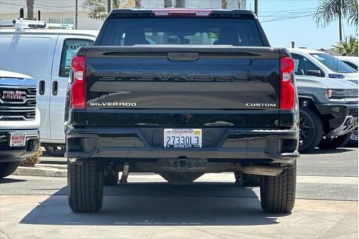 2022 Chevrolet Silverado 1500 Custom
