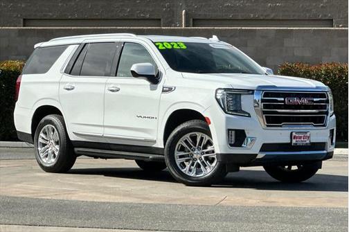 2023 GMC Yukon SLT