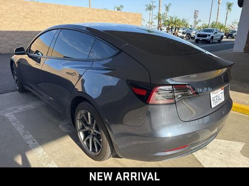 2023 Tesla Model 3 Standard Range