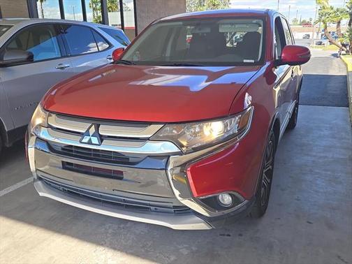 2016 Mitsubishi Outlander SE