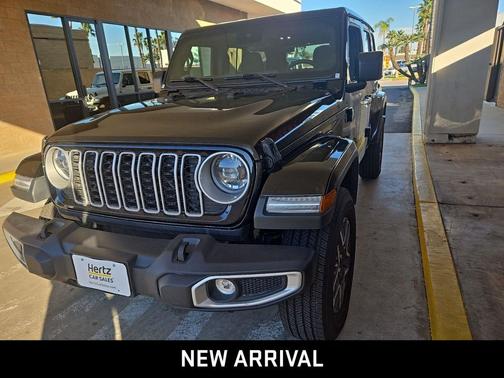 2025 Jeep Wrangler 4-Door Sahara 4x4