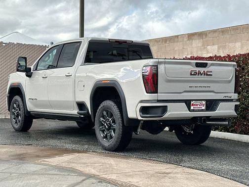 2026 GMC Sierra 2500 AT4